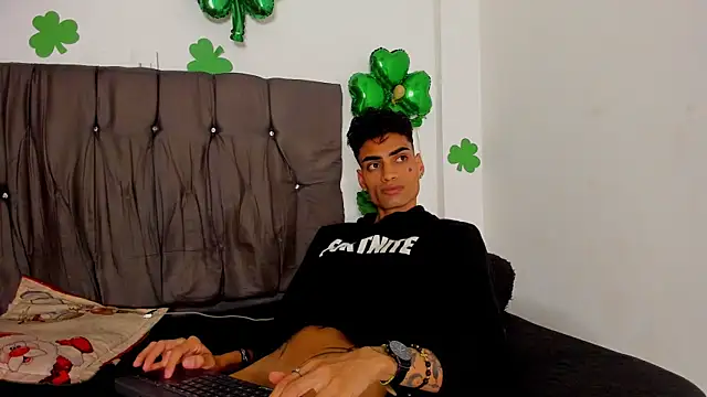 Chat XXX en directo de Gay_Red_Room