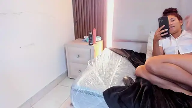 MilaDivine's Webcam Show