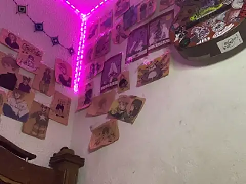 kirito_kun: διαδικτυακό σόου στην κάμερα