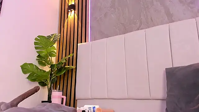 Carlotta_de_velour: онлайн-секс-чат