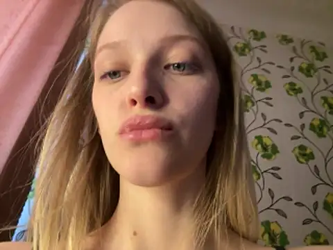 XXX chat uživo modela StarFrom_Hell