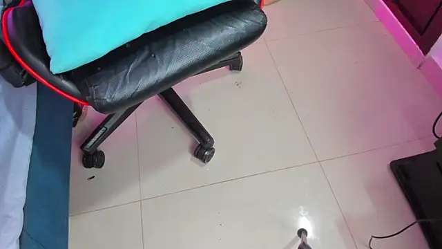 Rihanna_hotx 网络视讯表演