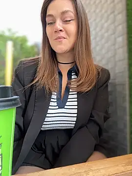 CrazyTori Live XXX Chat