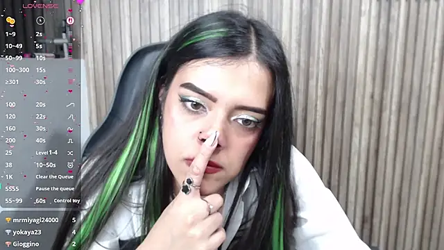 Chat XXX en directo de IsaDiiaz