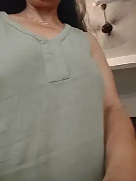 NakedMILFx's Live XXX Chat