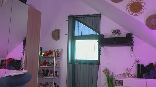 XXX chat uživo modela Amaliamour