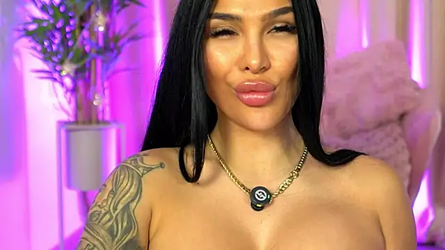 XXX chat uživo modela firesbomb777