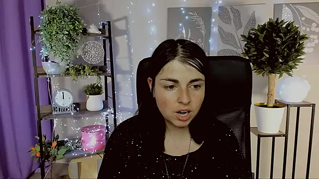 MartaEdams' Live XXX Chat