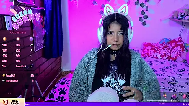 Roxanbunny1 Adlı Modelin Canlı XXX Sohbeti