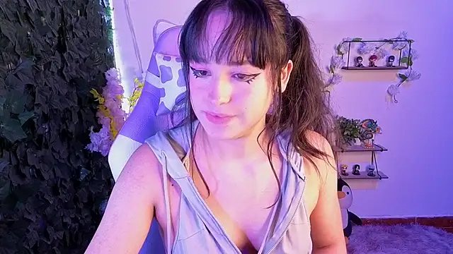 Eymmy_24's Live XXX Chat