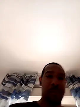 Show modela estrogeni na web-kameri