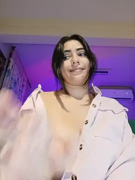 دردشة Sara-215 الجنسية المباشرة