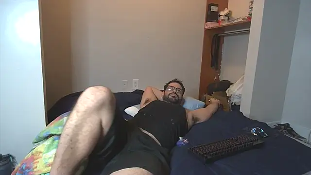 Zander823 Show in webcam