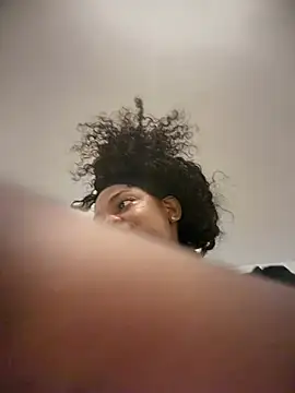 XXX chat uživo modela CharlottX