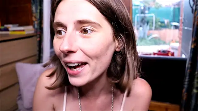 LittleMe97: онлайн-секс-чат