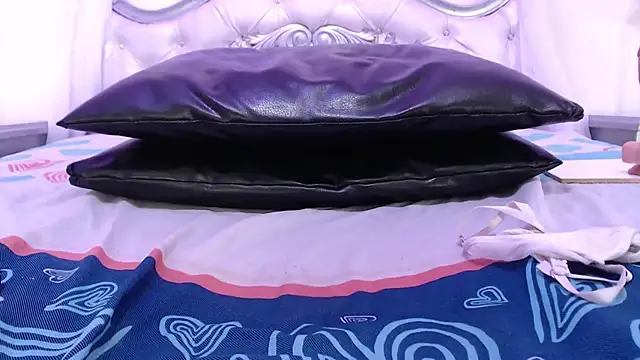 XXX chat uživo modela ElaineLaurent