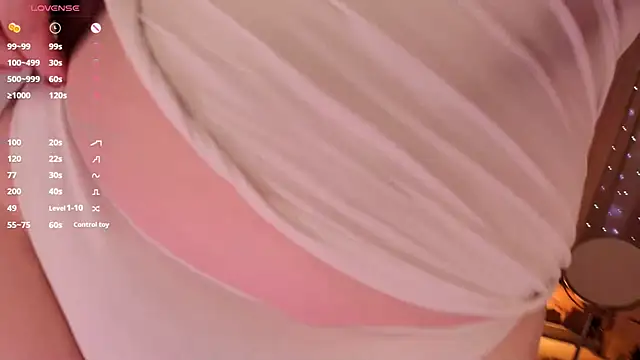 Kitty_Rest_ Chat XXX in diretta