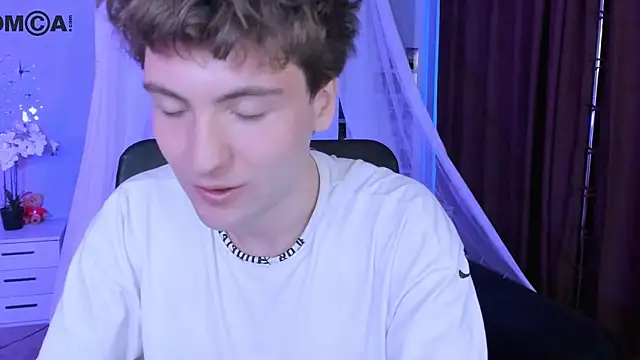 joseph_bear_'s Webcam Show