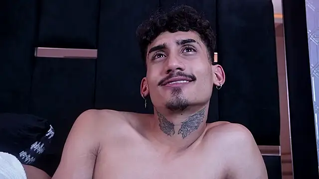 Dark_Eros_ Live XXX Chat