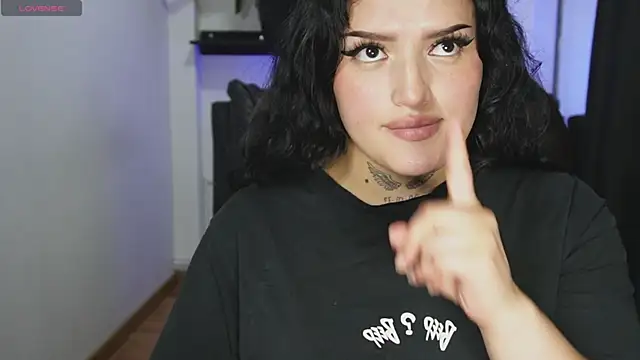 Živý XXX chat sari_belle