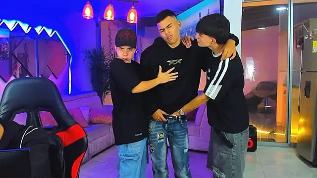 Houseofwarrios Pertunjukan Webcam