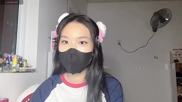 Tieu-May – Live XXX-chat