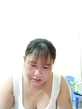 Moubie1's Live XXX Chat