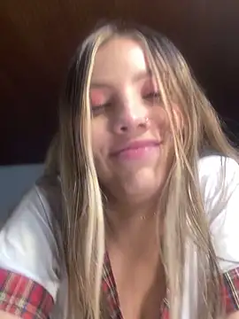 Czat XXX na żywo – Miah_Stewart