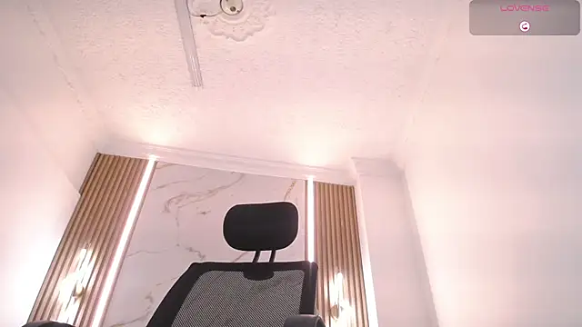 Mariana_Rojas: απευθείας συνομιλία ΧΧΧ