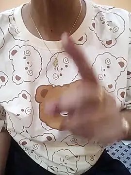 Rising_Queenのウェブカメラショー