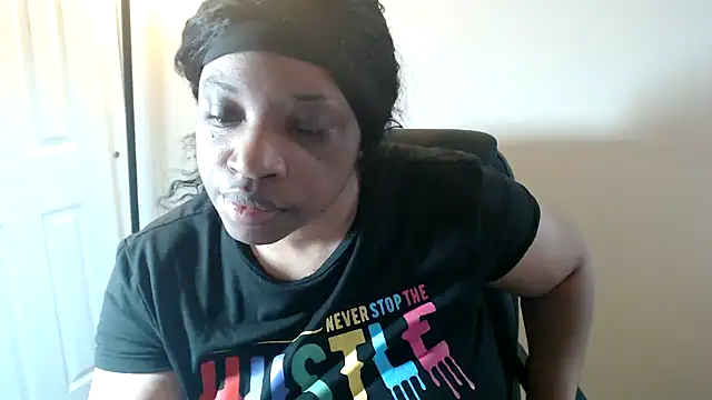 Sexymona1218のライブXXXチャット