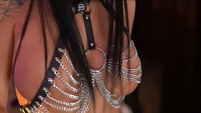 Melany_Ass Obrolan Langsung XXX