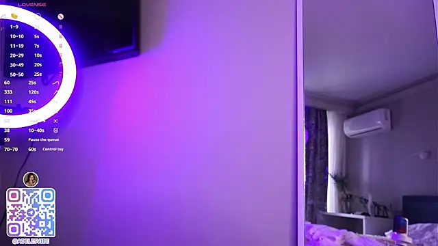 Adeles_vibes' Live XXX Chat