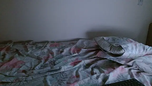 jmmy_cb Show in webcam