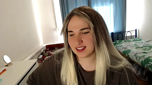 EvaMiron webkamerás műsora