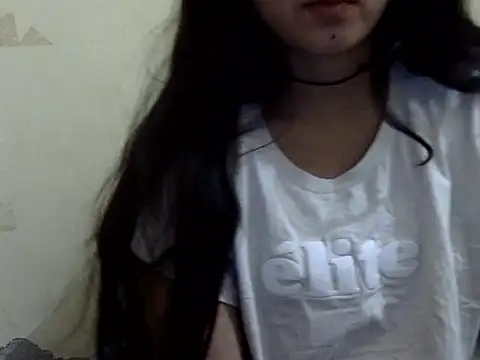 Priyanka_Chopr Adlı Modelin Canlı XXX Sohbeti