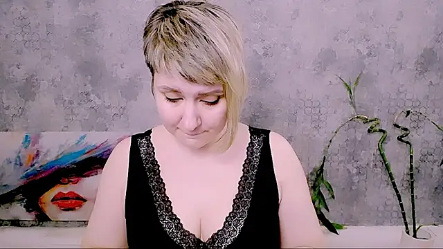 Chat +18 de Djullia ao vivo