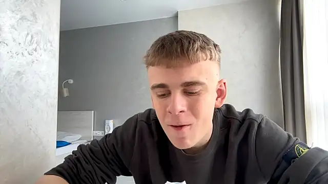 SoloFuryのウェブカメラショー