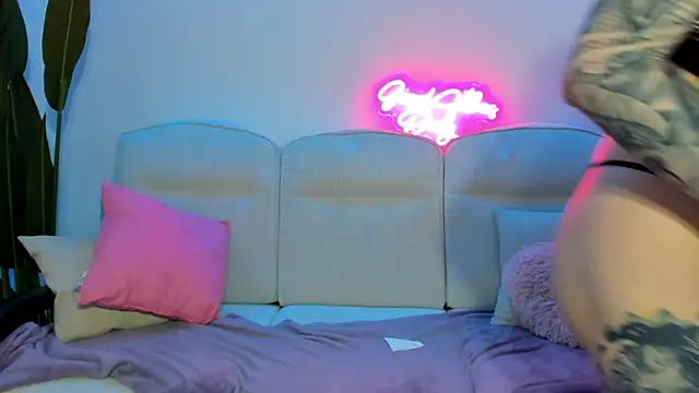 Cassy-Foxy's Webcam Show