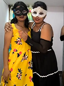 Family02's Webcam Show