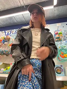 RosieSecret's Live XXX Chat