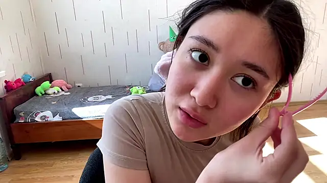 Sembang XXX Secara Langsung YourMiIa