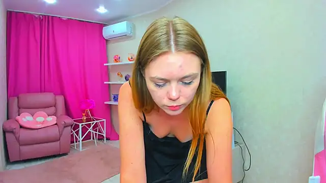 دردشة Strawberrye الجنسية المباشرة