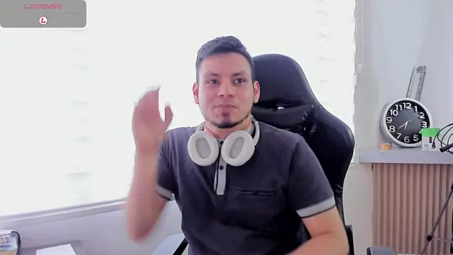 Rick_Adams Live XXX-Chat