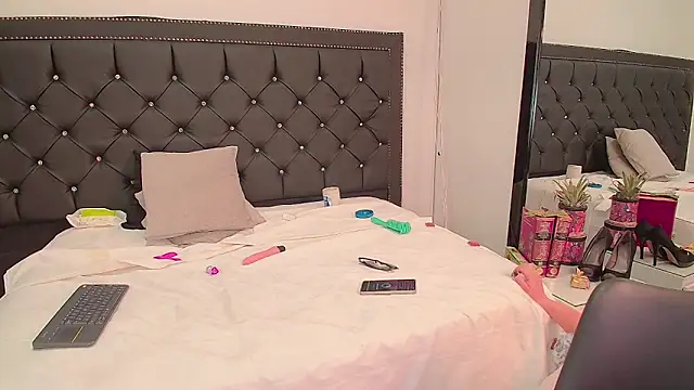 Chat XXX en directo de SabrinaVantress