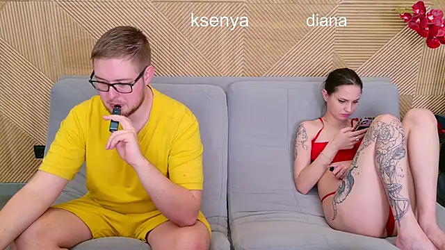 Ksenny Pertunjukan Webcam