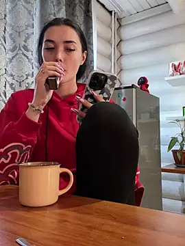 HoTMiA666: онлайн-секс-чат