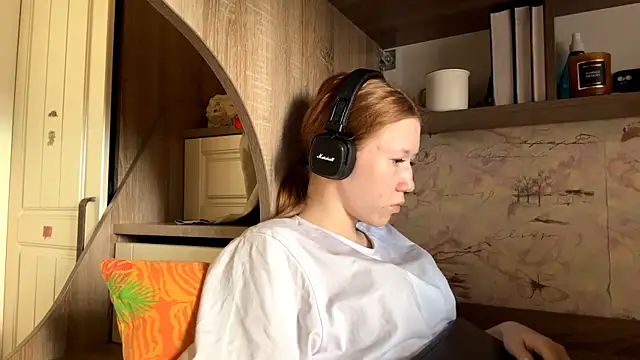 KiraNice1 Live XXX-Chat