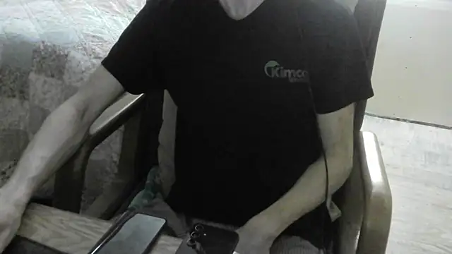 FiSTALiTY élő XXX-chatje