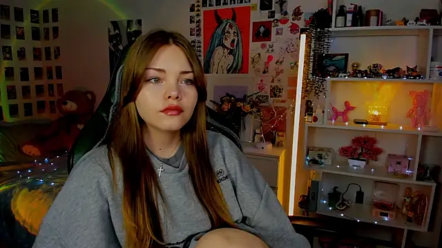 AkiraKatsu: онлайн-секс-чат